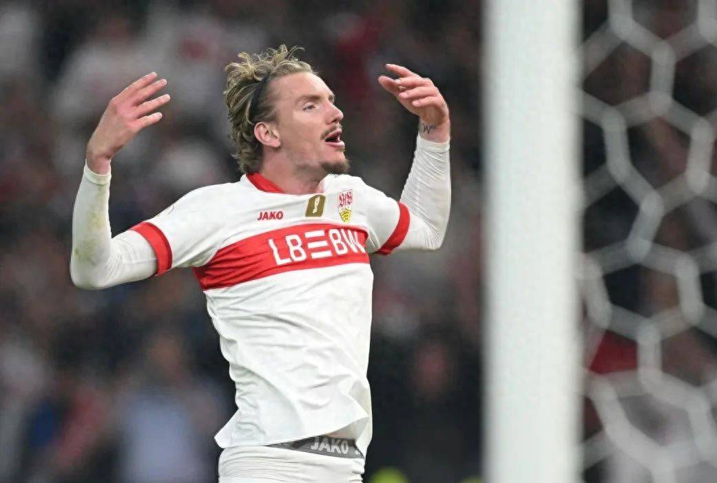 西亚卡姆新星比赛规则变更表现突出，拜仁前途光明！